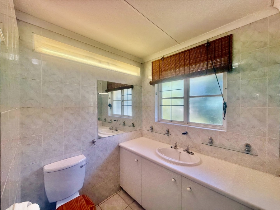 3 Bedroom Property for Sale in Caribbean Beach Club North West